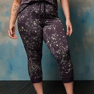 TORRID LOVESICK JOGGER - SUPER SOFT EMBROIDERED SKULLS SPLATTER GREY